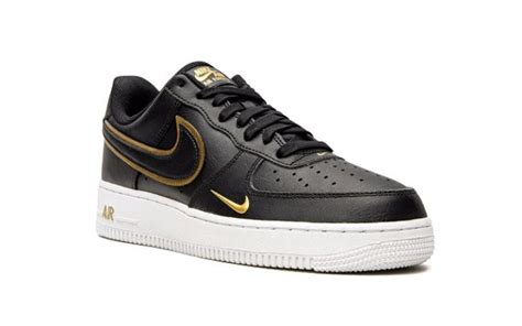 nike air force zwart goud|nike air force 1 sneakers.